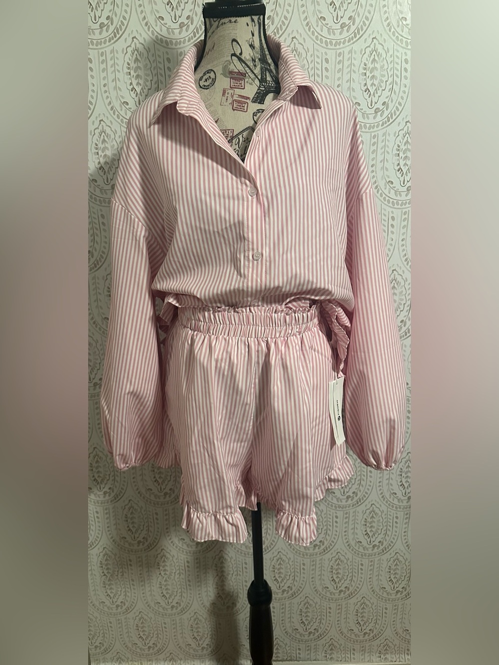 Women's Pink Striped Elastic Waist Shorts and Top - Medium Lounge set or PJ set